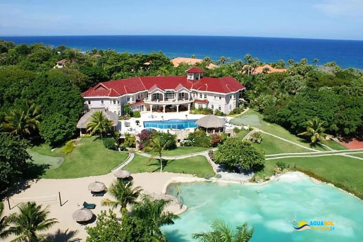 For sale Luxury Villa in Cabarete, view 1 of 11