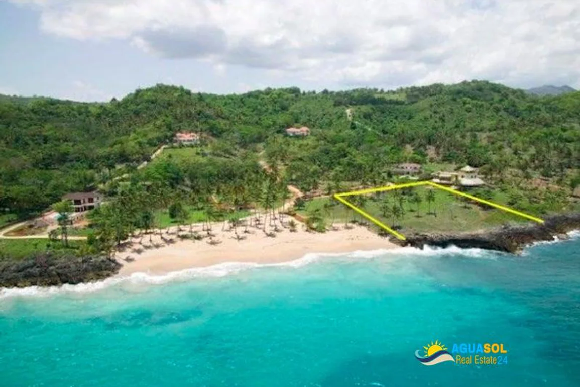 Playa Colorada Samana, view 1 of 7