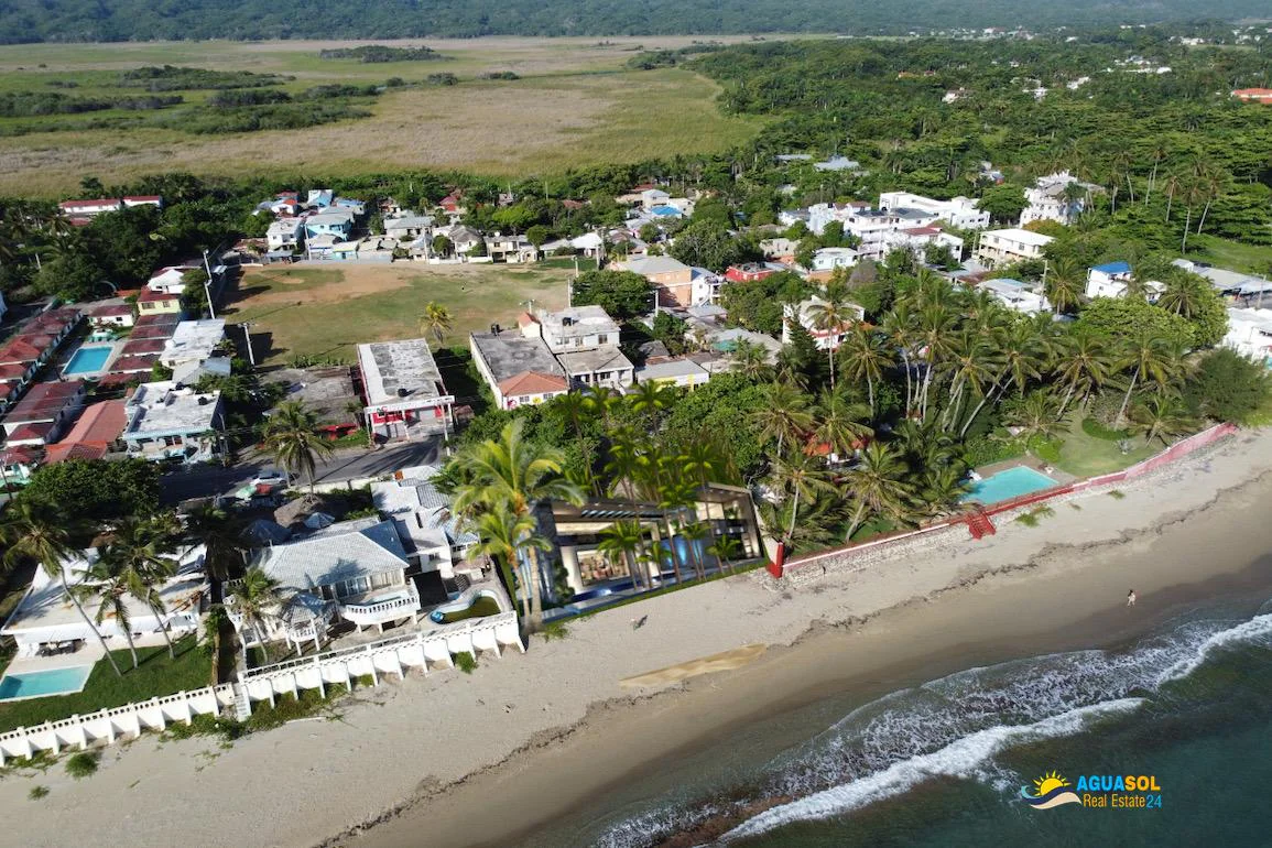 Lot for sale oceanfront in Cabarete, view 1 of 7