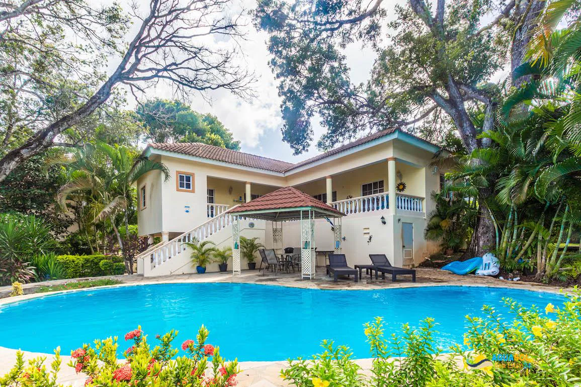 Villa in Sosua Hispaniola, view 1 of 9