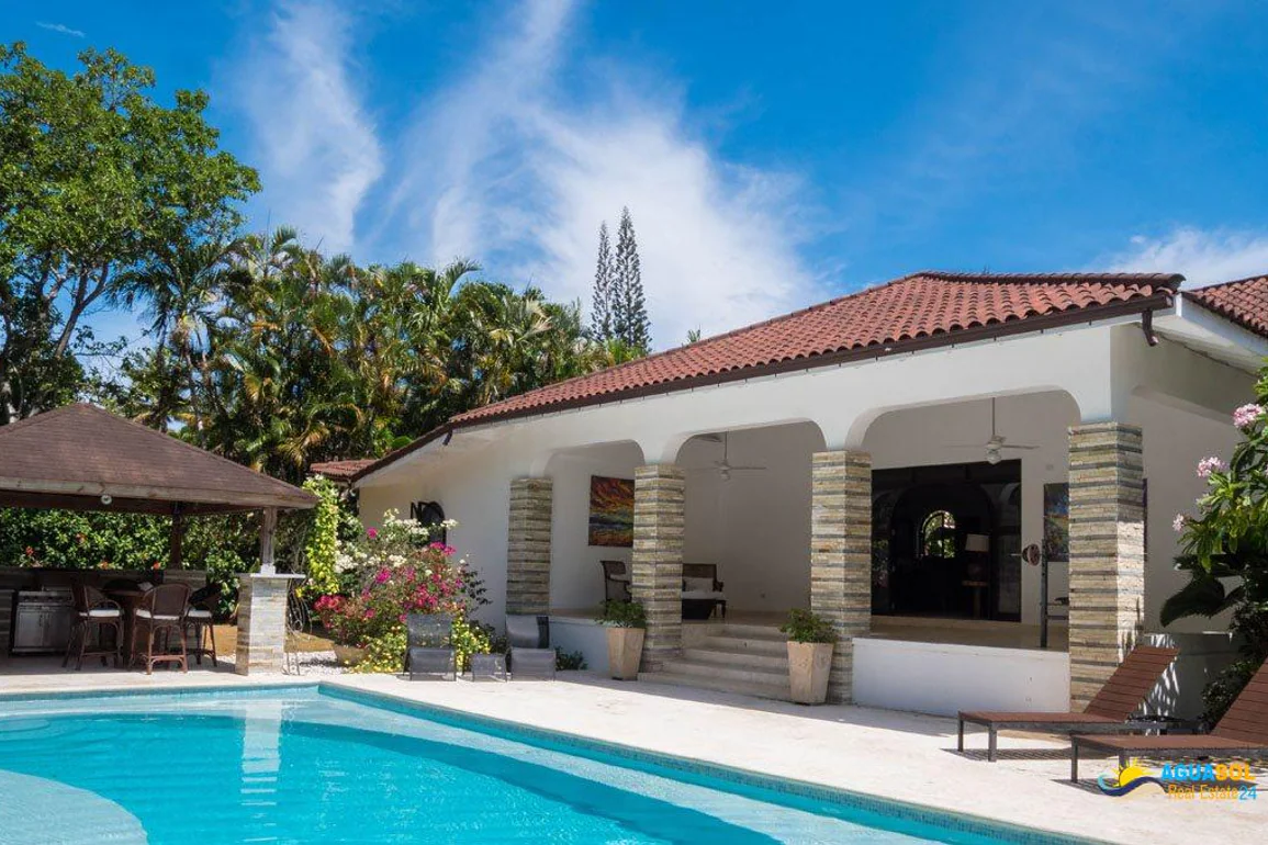 For Sale Villa in Cabarete, view 1 of 8