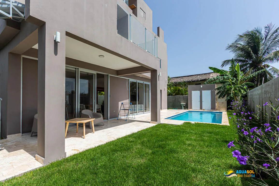 Villa in playa Encuentro, view 1 of 9