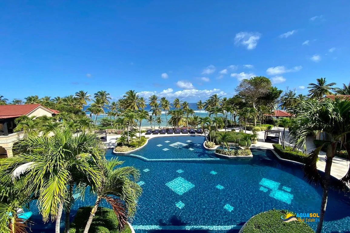 Luxury villa in Orchid Bay Cabrera, view 1 of 10