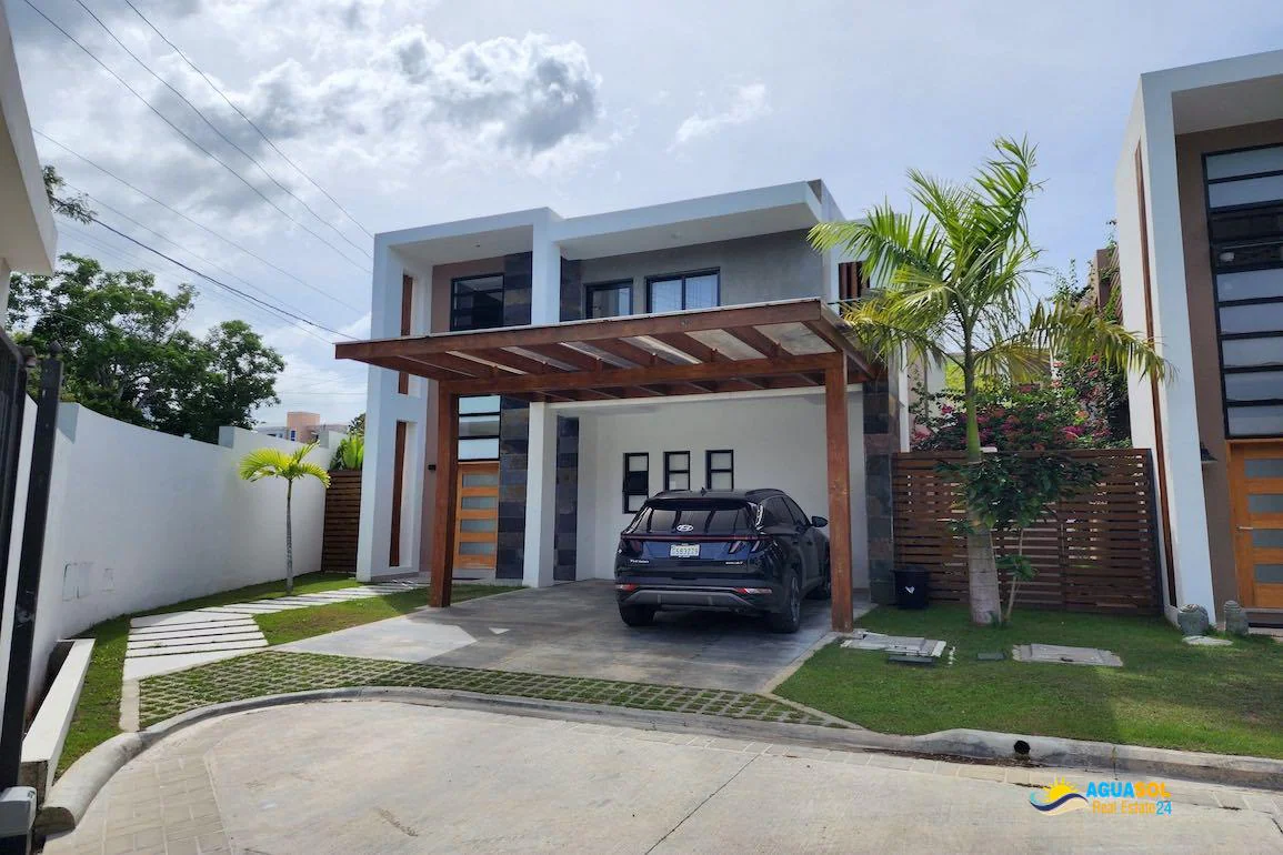 Modern villa for sale in Puerto Plata, view 1 of 10