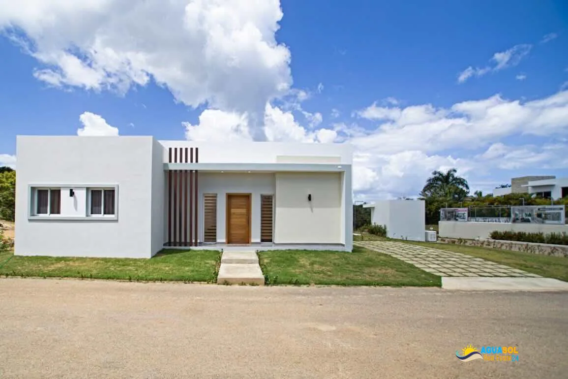 For sale villa in La Mulata Sosua, view 1 of 7