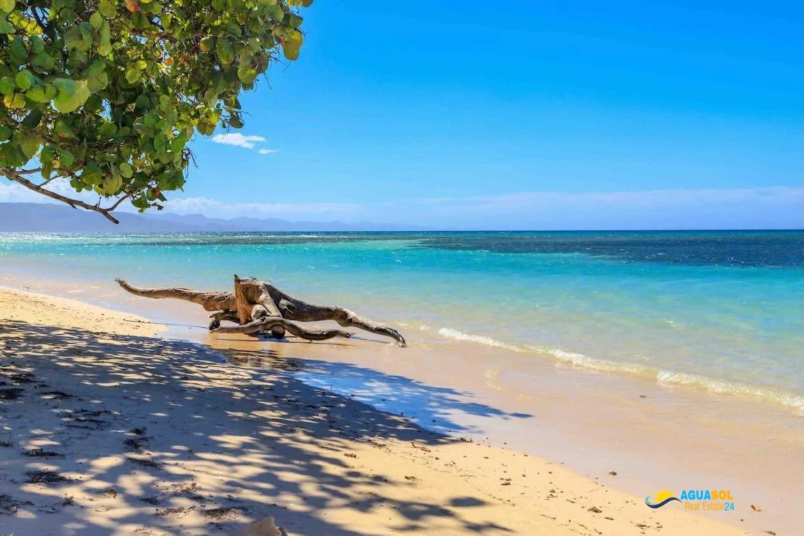 Hotel for Sale in Punta Rucia, view 1 of 8