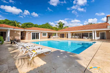 6 Bedroom Villa for Sale in Casa Linda Sosua, Sosúa, 1 of 8