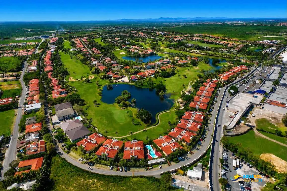 Villa for Sale in Cocotal Golf and Country Club Punta Cana, view 1 of 12