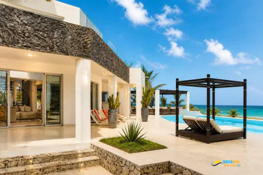Oceanfront Villa for Sale in Samana | 4 bedrooms, Samaná, 1 of 9