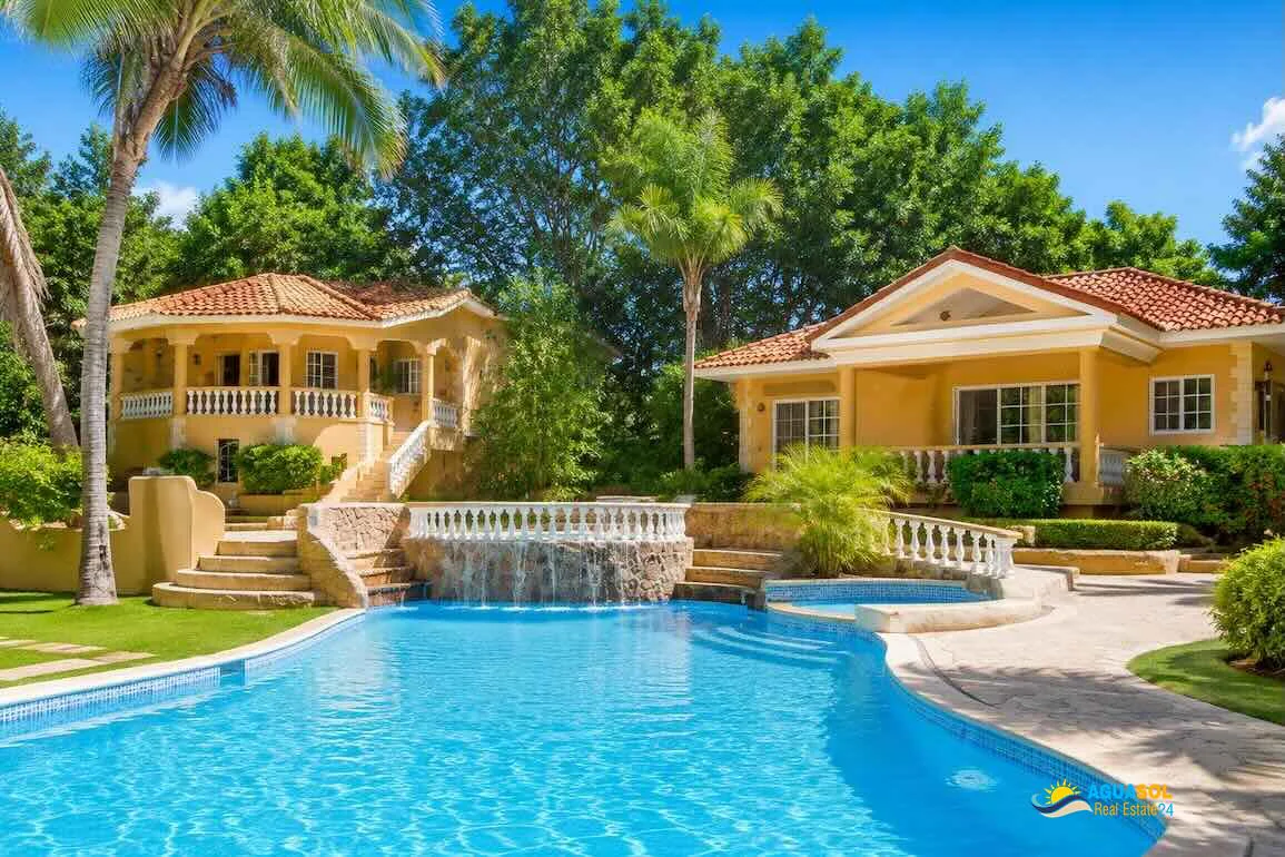 House for Sale in El Batey Sosua, view 1 of 6