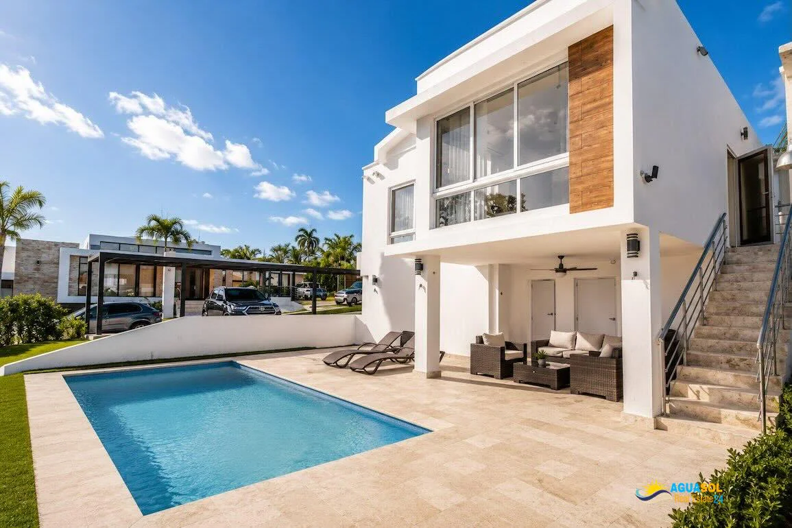 Villa for Sale in Playa Encuentro Cabarete, view 1 of 7