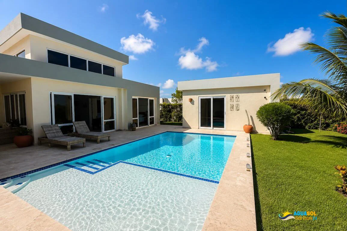 3-Bedroom Villa for Sale in Casa Linda Sosúa, view 1 of 6