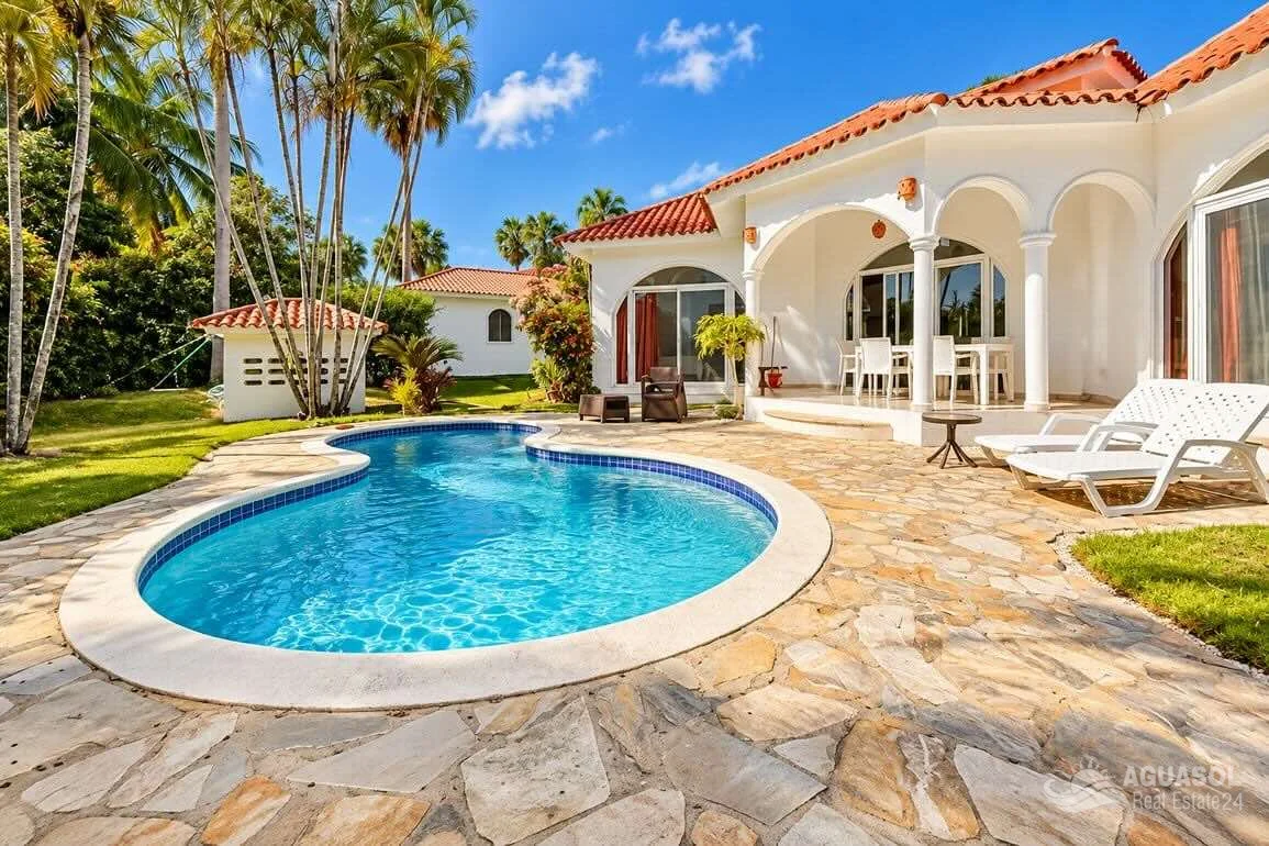 2-bedroom house for sale in Playa Encuentro