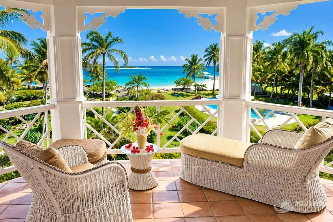 Oceanfront hotel for sale in Samaná - photo 4