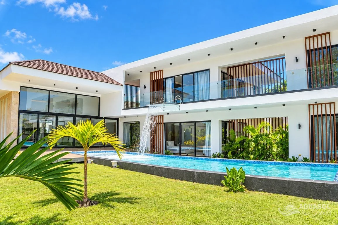 5-Bedroom Villa for Sale in Sosua, Dominican Republic - photo 13