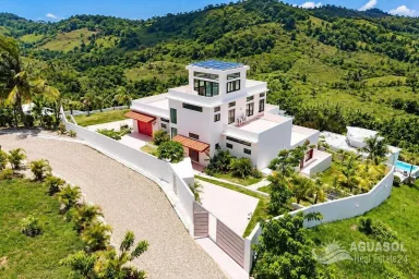 5-Bedroom Villa for Sale in Río San Juan, Río San Juan, 1 of 10